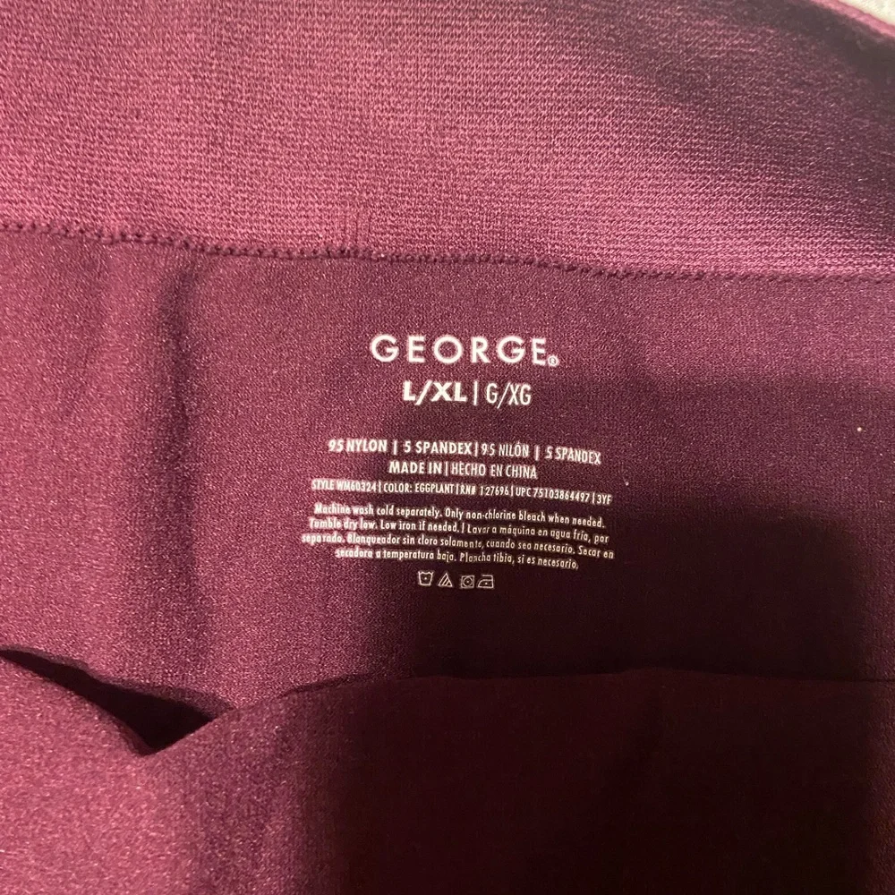 Women’s Maroon Leggings